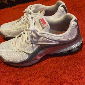 Nike reax